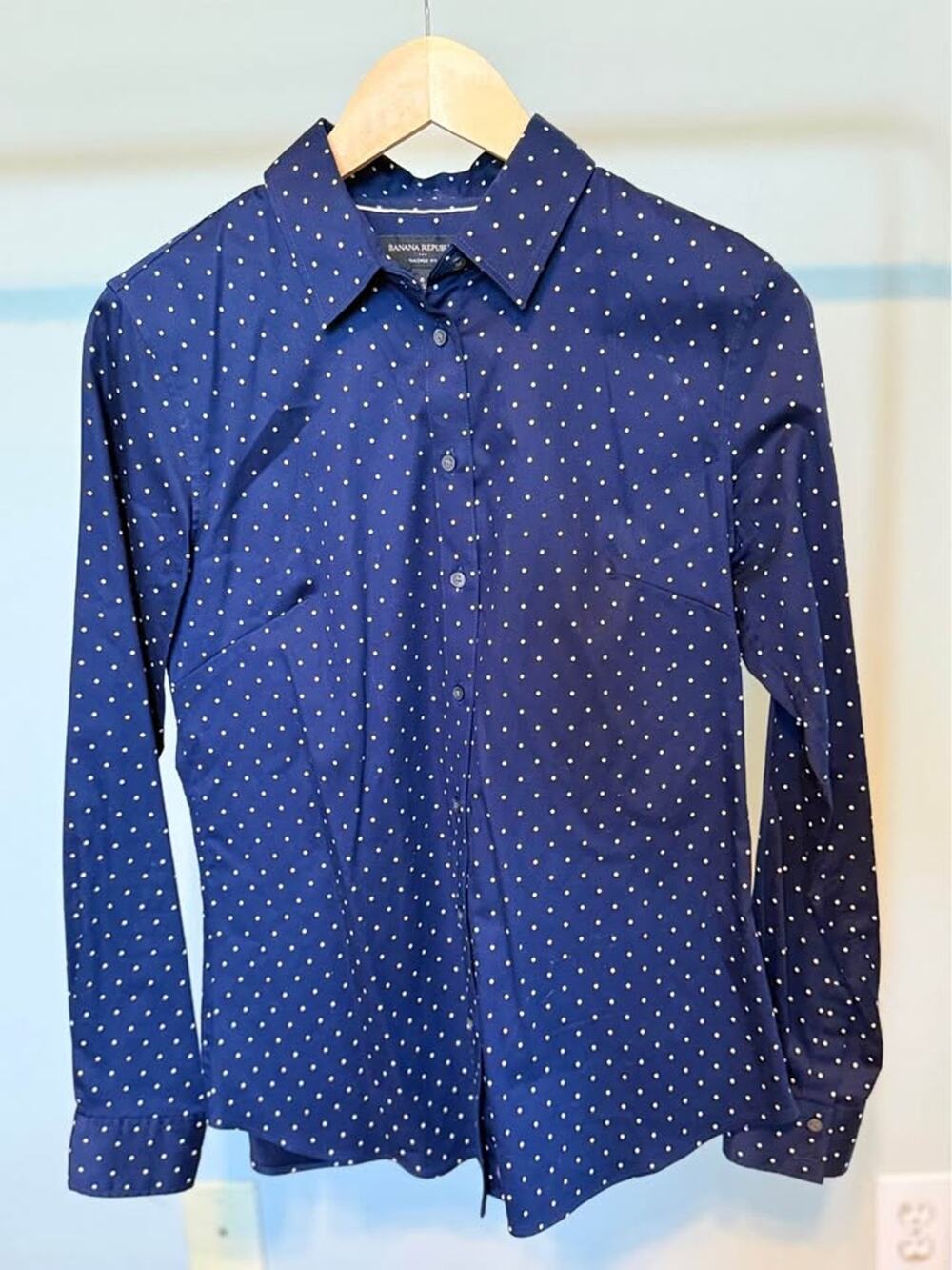 Women’s Banana Republic Tailored Fit Polka Dot Shirt Size 8